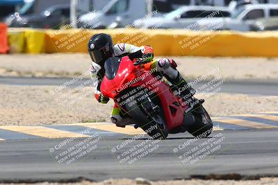 media/Apr-10-2022-SoCal Trackdays (Sun) [[f104b12566]]/Turn 2 (1135am)/